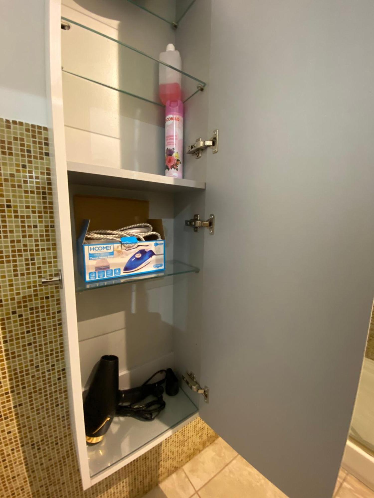 Avantgard Rooms Western Station Bologna Bagian luar foto