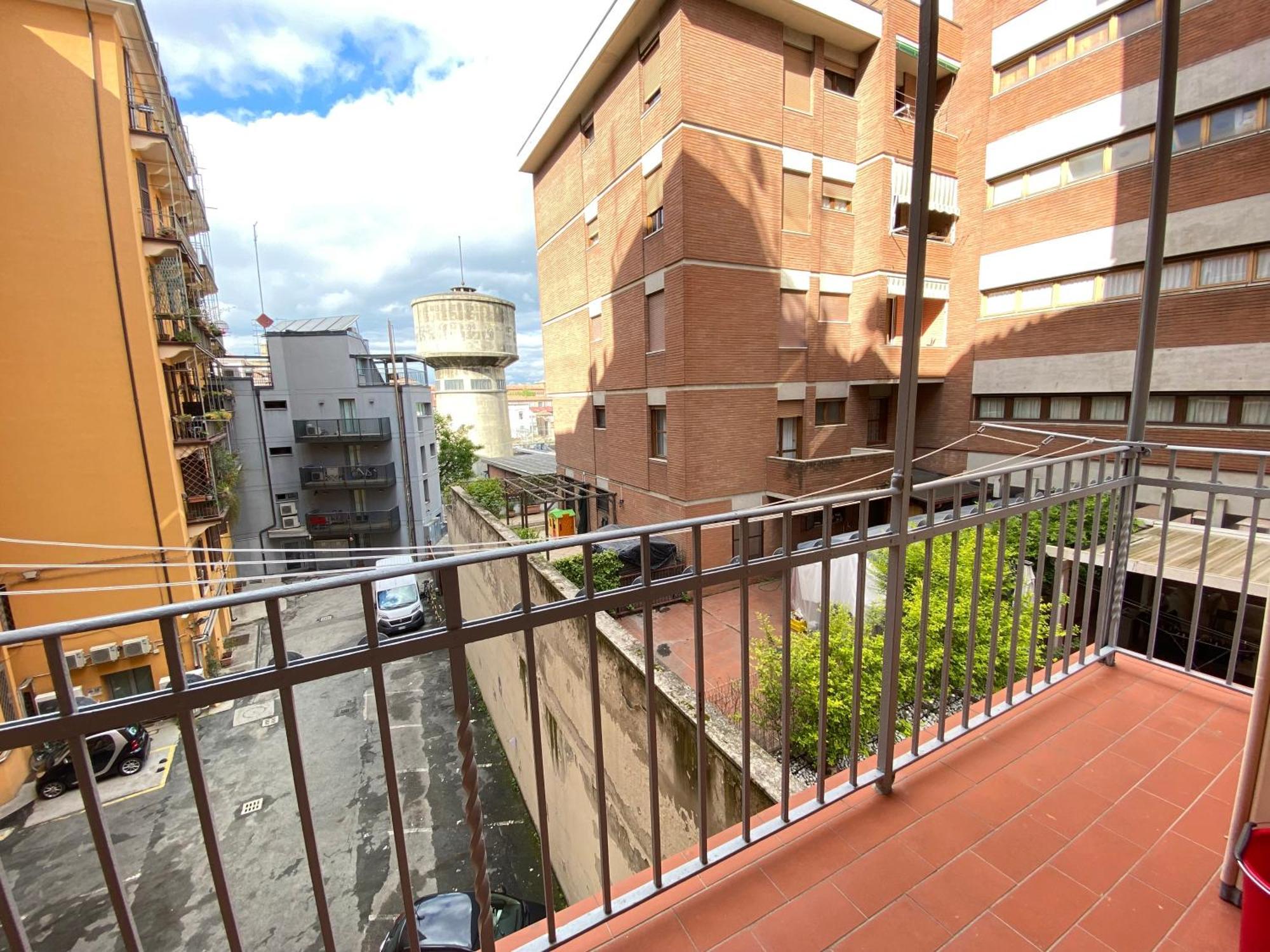 Avantgard Rooms Western Station Bologna Bagian luar foto